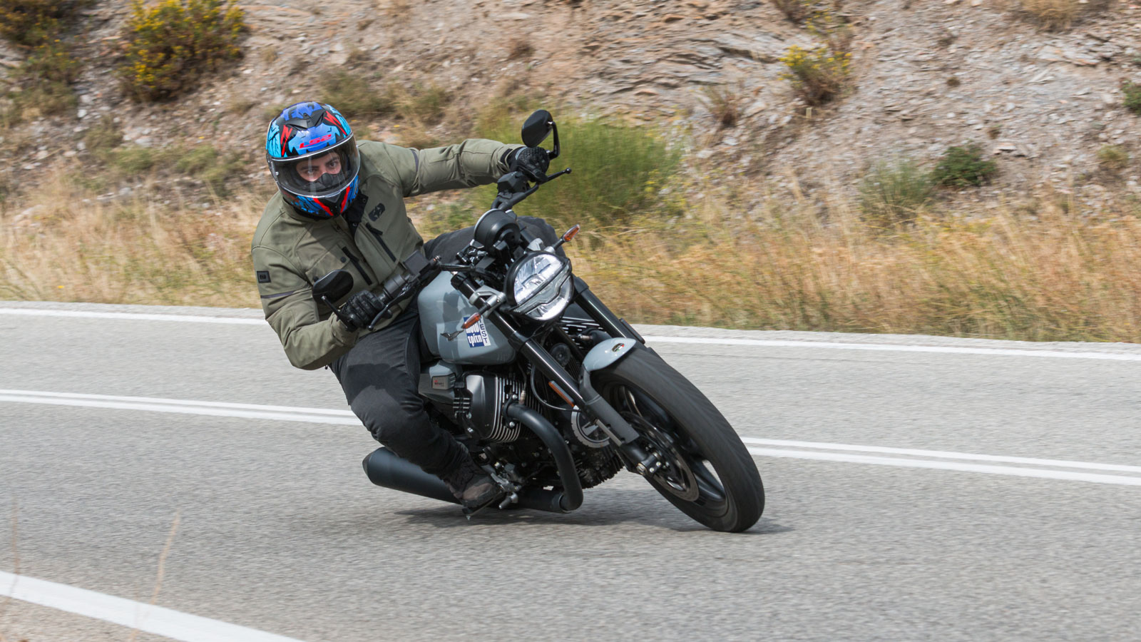 Moto Guzzi V7 Sport - Test