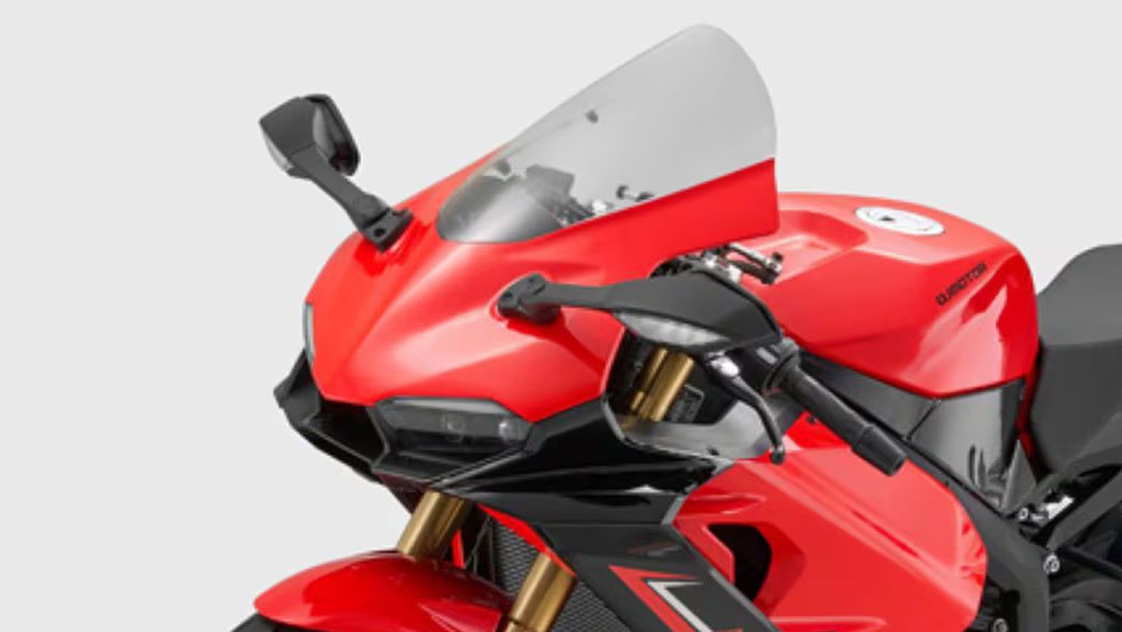 Η QJMotor παρουσίασε τη νέα γενιά του SRK 800 RR, μέσα από τα έγγραφα έγκρισης τύπου στην Κίνα. Παρότι το τρέχον μοντέλο μόλις πρόσφατα έφτασε στην αγορά, η εταιρεία προχωρά ήδη σε σημαντικές αλλαγές. Η QJMotor παρουσίασε τη νέα γενιά του SRK 800 RR, μέσα από τα έγγραφα έγκρισης τύπου στην Κίνα. Παρότι το τρέχον μοντέλο μόλις πρόσφατα έφτασε στην αγορά, η εταιρεία προχωρά ήδη σε σημαντικές αλλαγές.