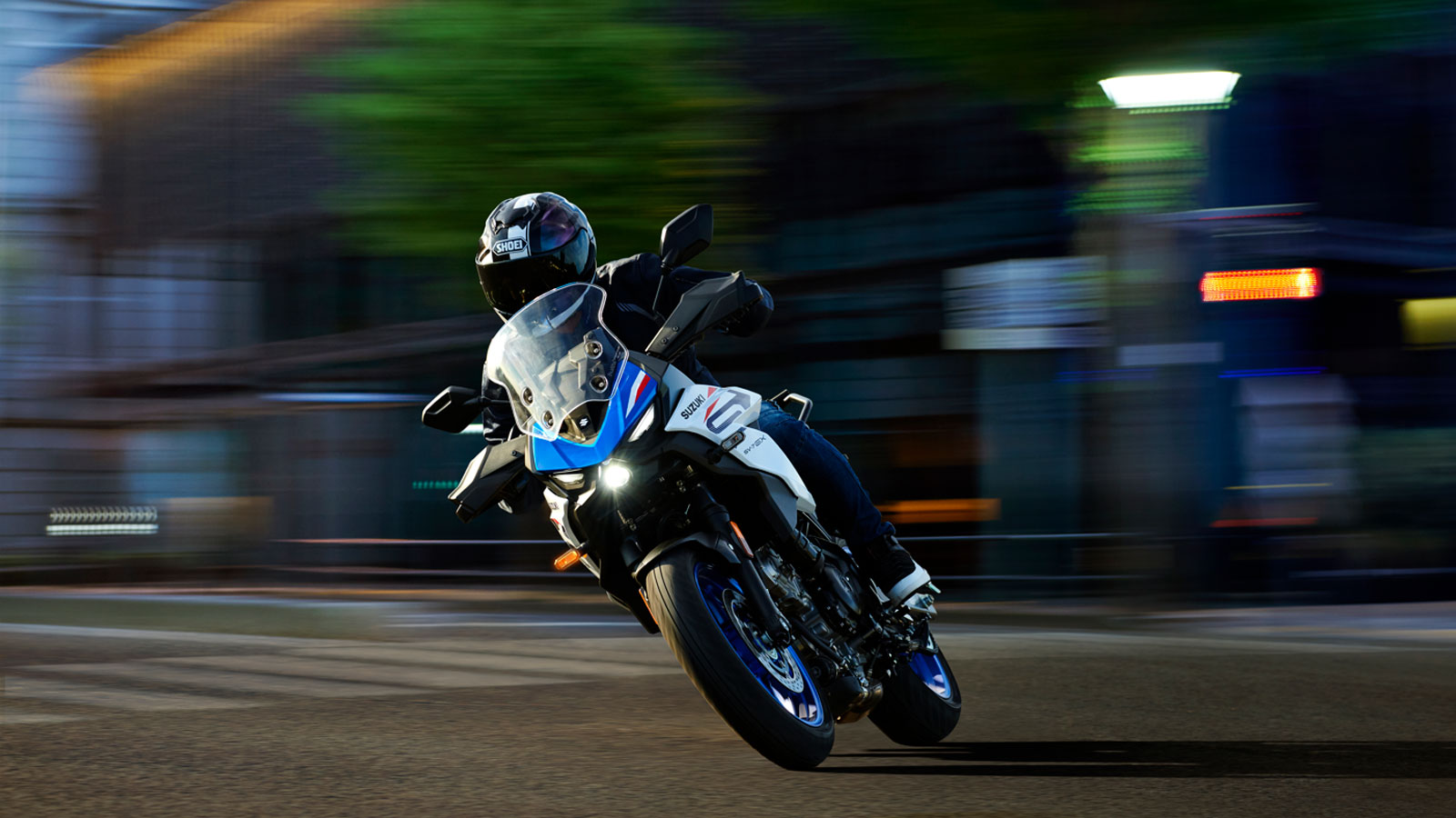 Το νέο Suzuki SV-7GX φέρνει φρέσκια πρόταση στην καθημερινή μετακίνηση Το νέο Suzuki SV-7GX φέρνει φρέσκια πρόταση στην καθημερινή μετακίνηση