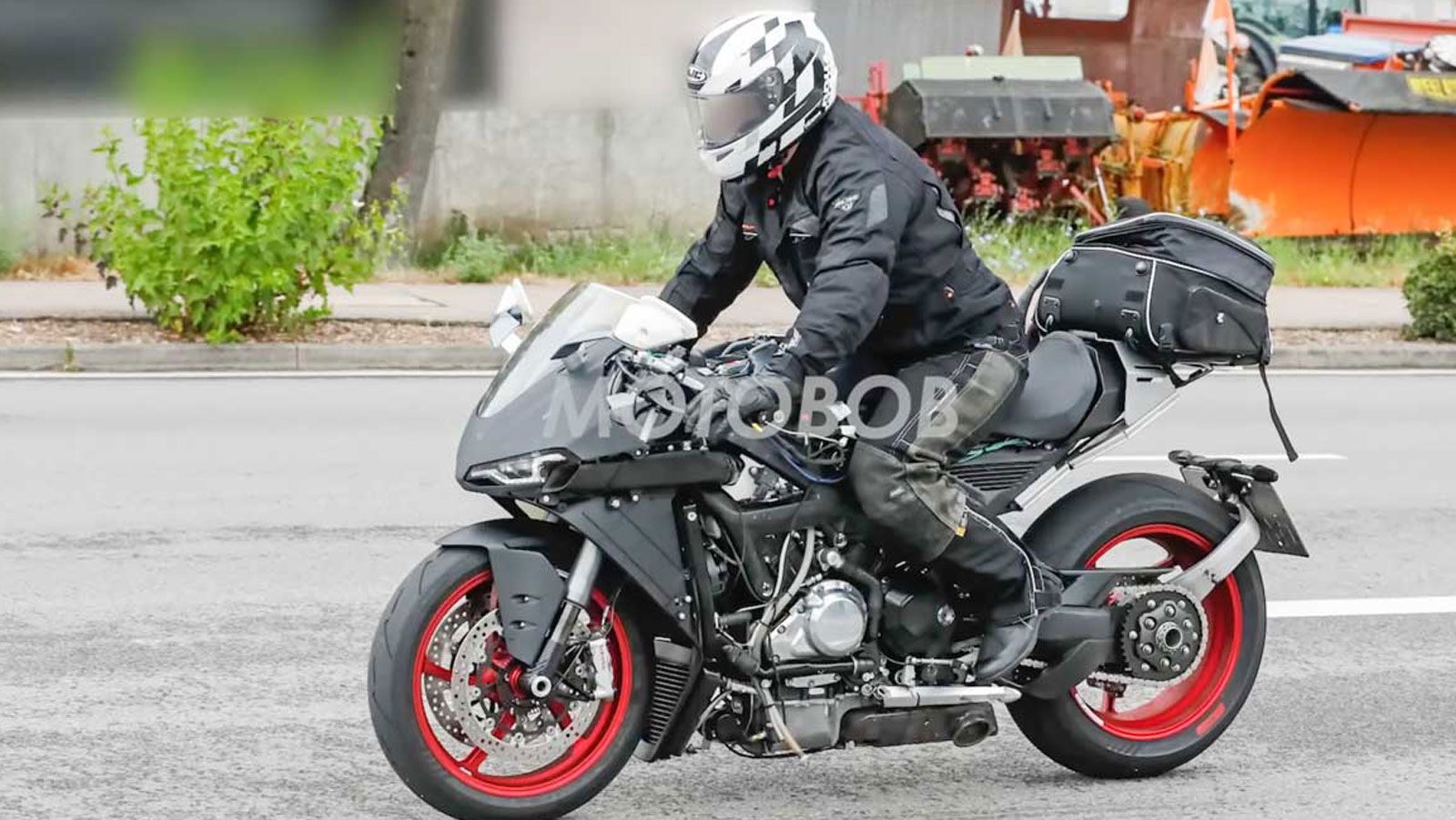 Η TVS Motor ανεβάζει τον πήχη στη supersport κατηγορία με τη νέα Norton V4, η οποία θα παρουσιαστεί επίσημα στην EICMA 2025 και ήδη δοκιμάζεται στους δρόμους του Ηνωμένου Βασιλείου. Η TVS Motor ανεβάζει τον πήχη στη supersport κατηγορία με τη νέα Norton V4, η οποία θα παρουσιαστεί επίσημα στην EICMA 2025 και ήδη δοκιμάζεται στους δρόμους του Ηνωμένου Βασιλείου.