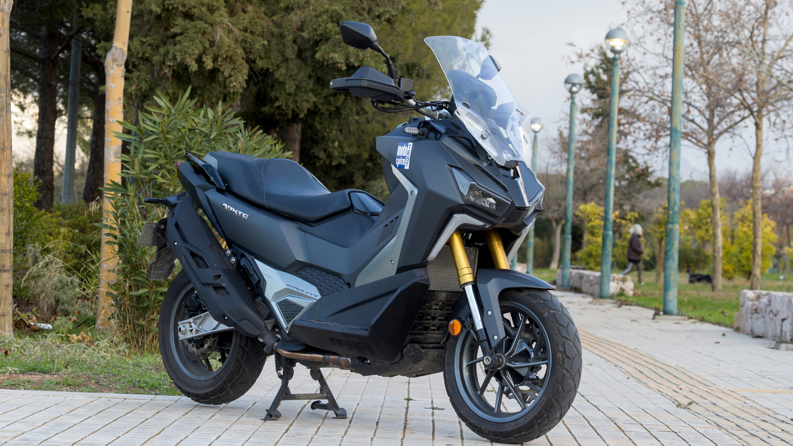 Crossover scooter με πραγματικό all-around χαρακτήρα.