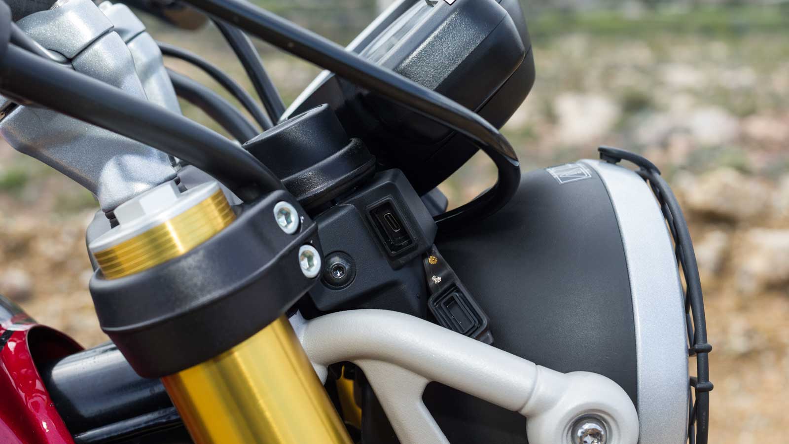 Big Piston μπροστινό, ανεστραμμένο πιρούνι 43mm, άνευ ρυθμίσεων και διαδρομής 150mm.