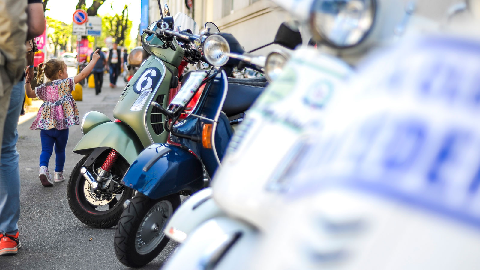 Η Vespa κλείνει 80 χρόνια και ετοιμάζει κάτι που δεν έχει ξαναγίνει ποτέ Η Vespa κλείνει 80 χρόνια και ετοιμάζει κάτι που δεν έχει ξαναγίνει ποτέ