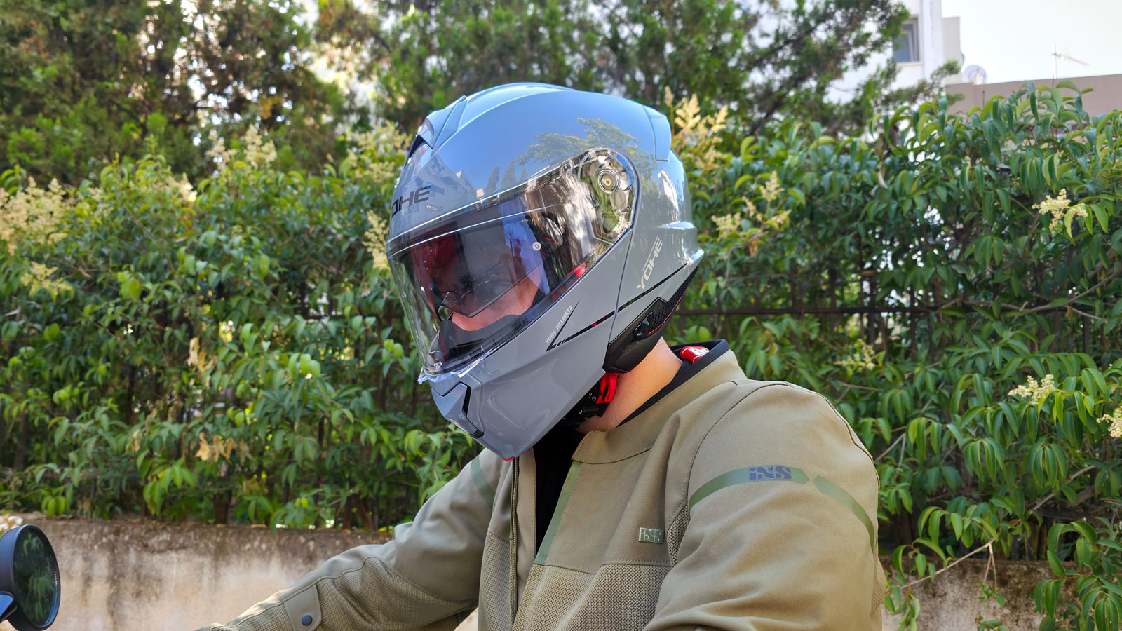 Test Yohe 935 SV: Προσιτό & ποιοτικό ανοιγόμενο κράνος με δώρο Bluetooth 