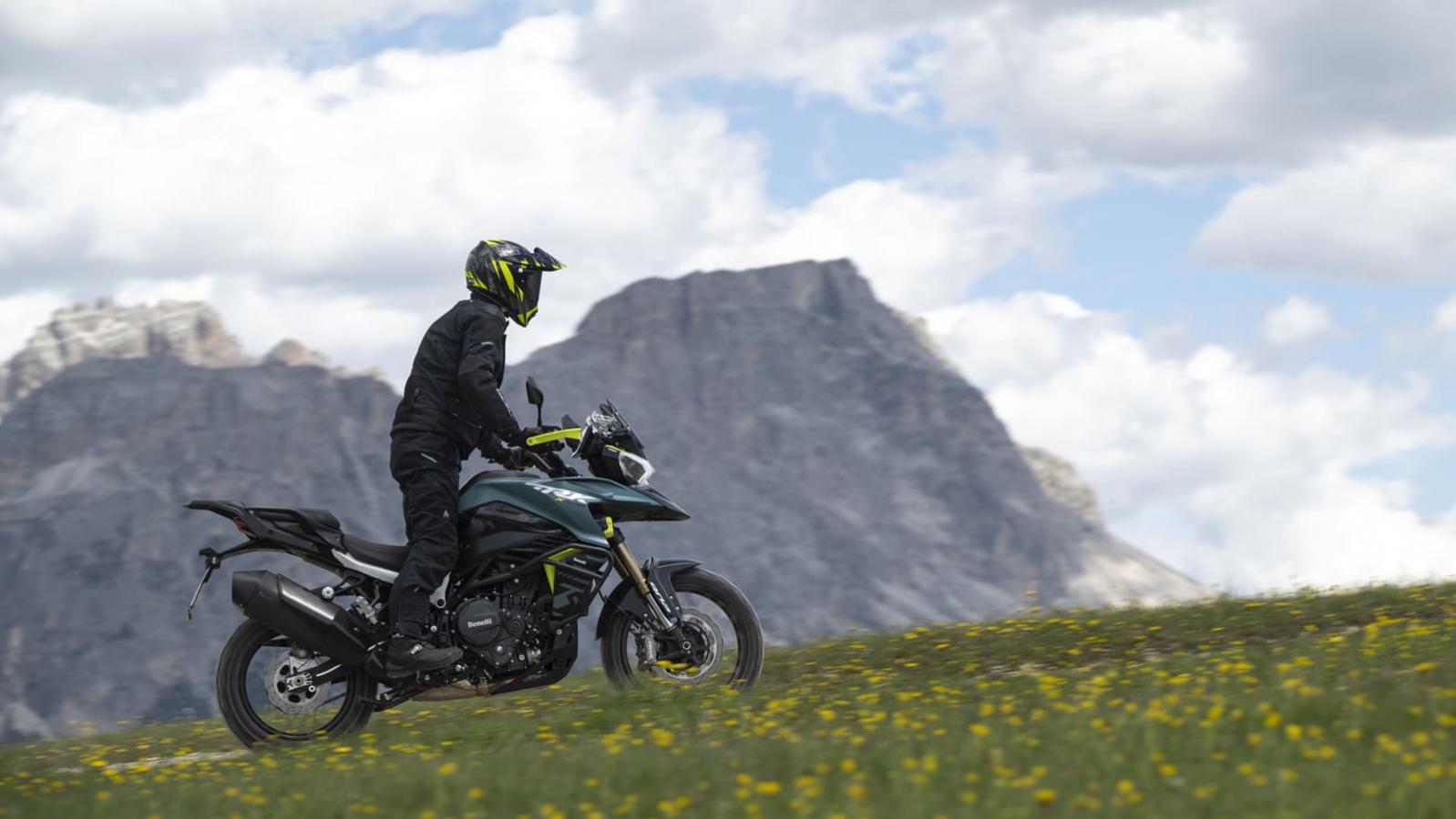 Benelli TRK 902 EXPLORER: Η Ιταλοαναθρεμμένη ναυαρχίδα των TRK πάτησε Ελλάδα Benelli TRK 902 EXPLORER: Η Ιταλοαναθρεμμένη ναυαρχίδα των TRK πάτησε Ελλάδα