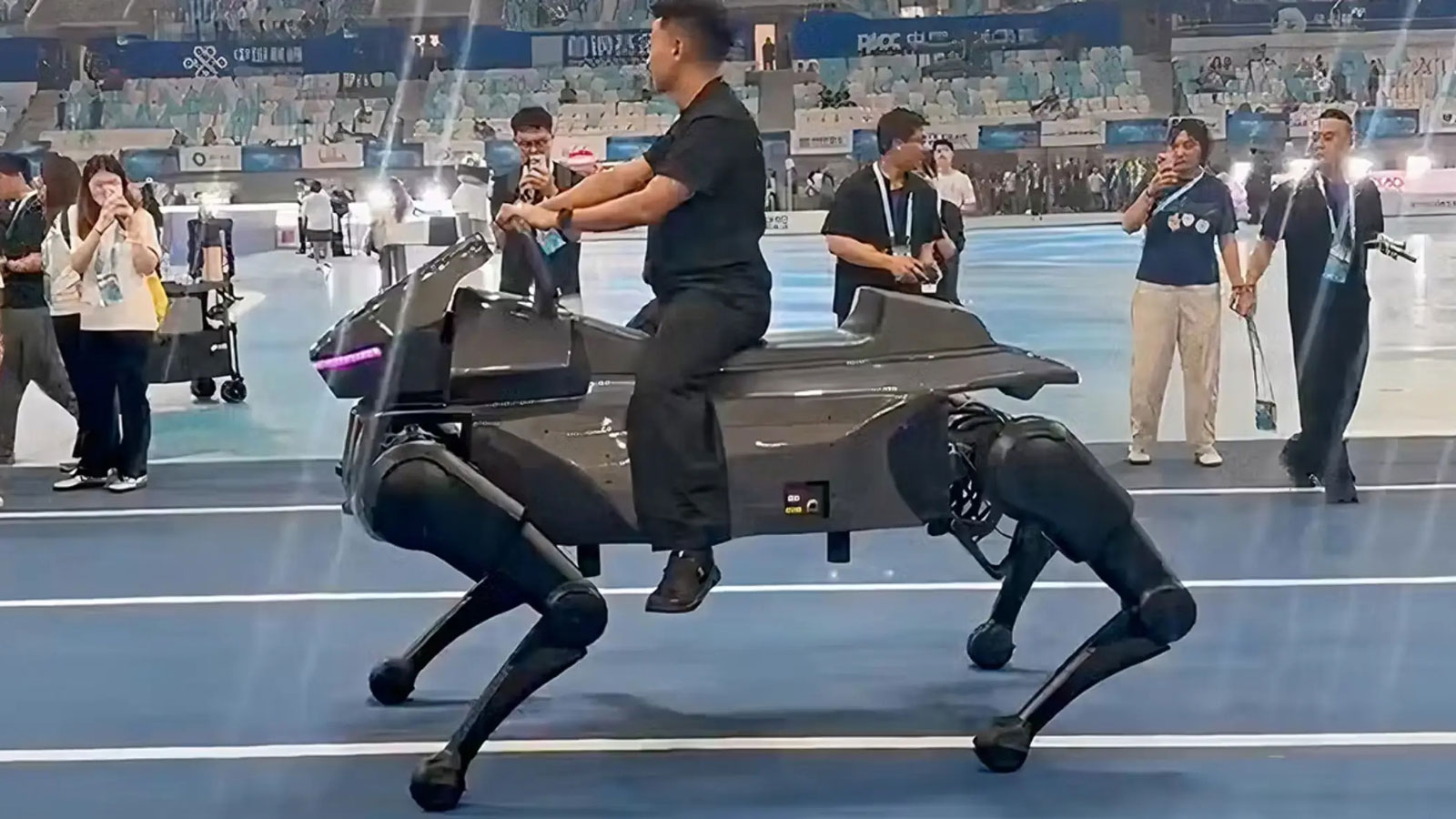Η DaxAI Robotics παρουσίασε το Qiji να κινείται στην πράξη