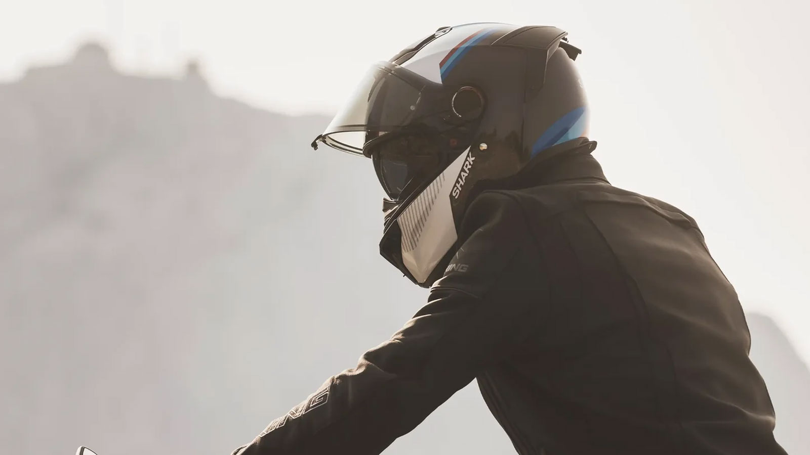 Τι προσφέρει το Spartan GT PRO Kultram Carbon στην κατηγορία των sport touring; Τι προσφέρει το Spartan GT PRO Kultram Carbon στην κατηγορία των sport touring;