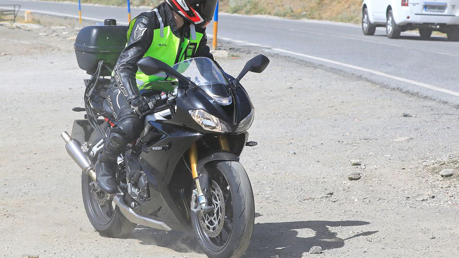 triumph daytona 765 for sale uk