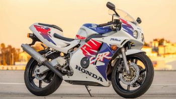     Honda   superbikes