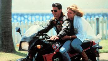     1986. Top Gun.
 Tom Cruise,   ,  Ray-Ban,     —   —  GPZ900R.       ,    