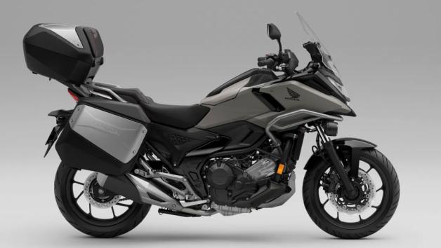 
 Honda NC750X 2026         ,     Matt Deep Mud Gray  Graphite Black ,    adventure-touring  . 