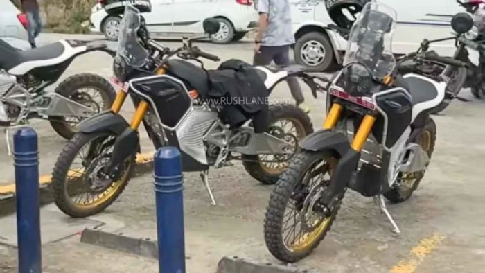   Royal Enfield Himalayan        ,         adventure .      Rushlane       ,        –            .