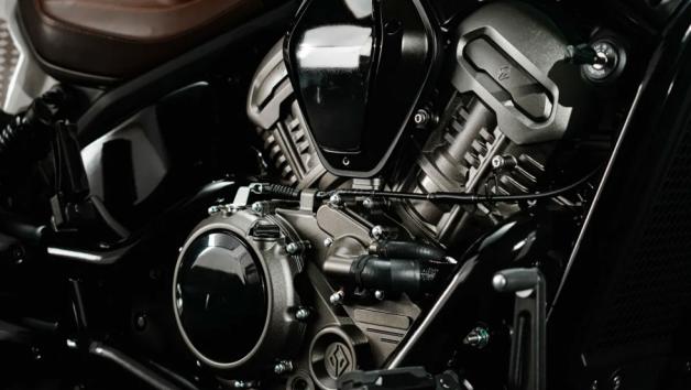 EICMA-2025 Benda: Τρία νέα cruiser με CVT, ηλεκτρονικό συμπλέκτη και V4 κινητήρα