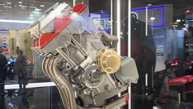 MV Agusta: Ο πεντακύλινδρος κινητήρας-βόμβα που έκλεψε την παράσταση στην EICMA