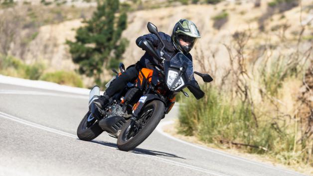 KTM ADVENTURE 390 Spoke Wheels – Test  