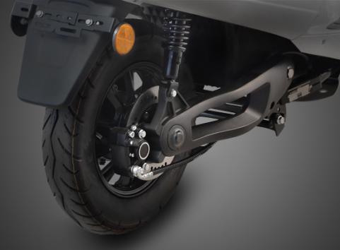 Daytona Diva 125e (LX): Κομψή γοητεία Daytona Diva 125e (LX): Κομψή γοητεία