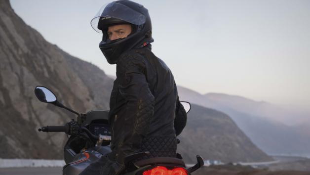 Εwan McGregor και Μoto Guzzi ξανά μαζί, γράφοντας ένα νέο κεφάλαιο μιας δεκαετούς ιστορίας 