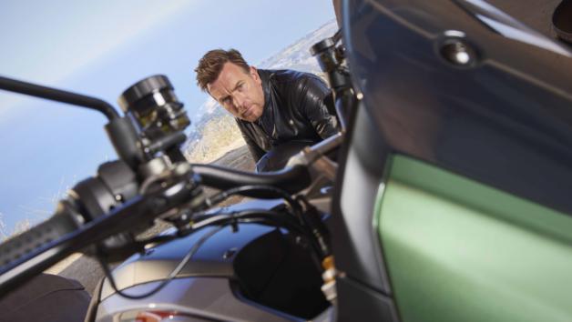 Εwan McGregor και Μoto Guzzi ξανά μαζί, γράφοντας ένα νέο κεφάλαιο μιας δεκαετούς ιστορίας 