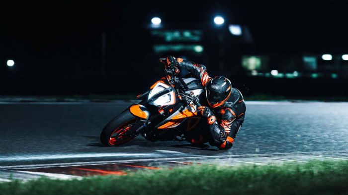 KTM 1290 Super Duke R Evo: Έρχεται με ημιενεργητικές αναρτήσεις 