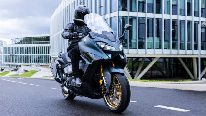 Yamaha TMAX 2022