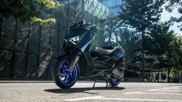 YAMAHA XMAX 300: Με αέρα πολυτέλειας 