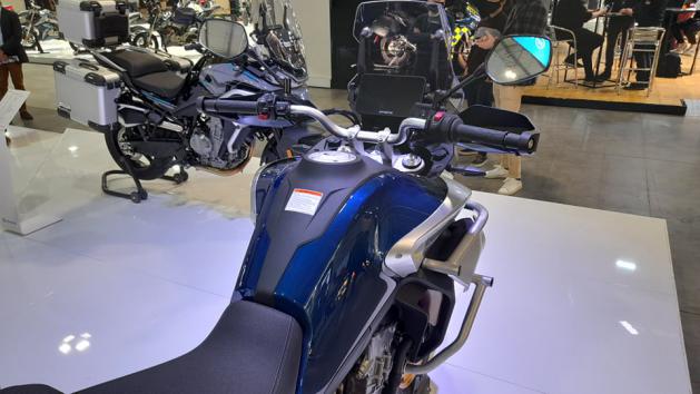 800MT: Η μεγαλύτερη adventure της CFMoto 