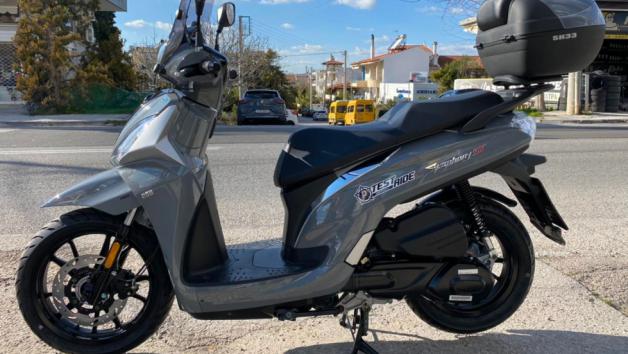 SYM Symphony ST 200: Οδήγησε το best seller 