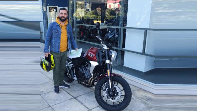 5 DAYTONA ROCKSTAR 500 παραδόθηκαν σε τυχερούς του πολεμικού ναυτικού 