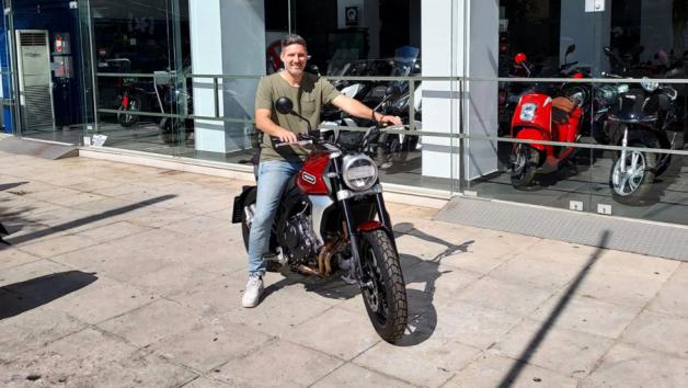 5 DAYTONA ROCKSTAR 500 παραδόθηκαν σε τυχερούς του πολεμικού ναυτικού 