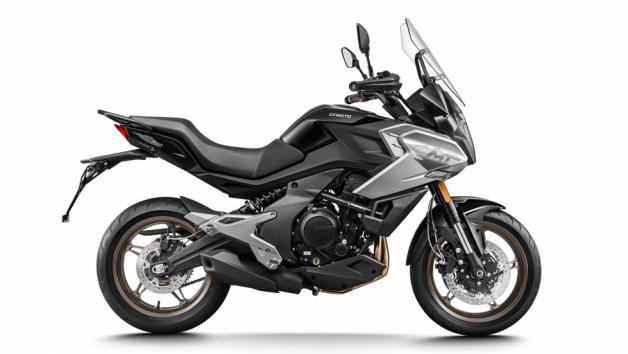 CFMOTO 700MT: Έφτασε στην Ελλάδα σε τιμή… κόλαση 