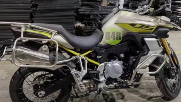 Αποκάλυψη: Νέο 900αρι adventure από την Voge  