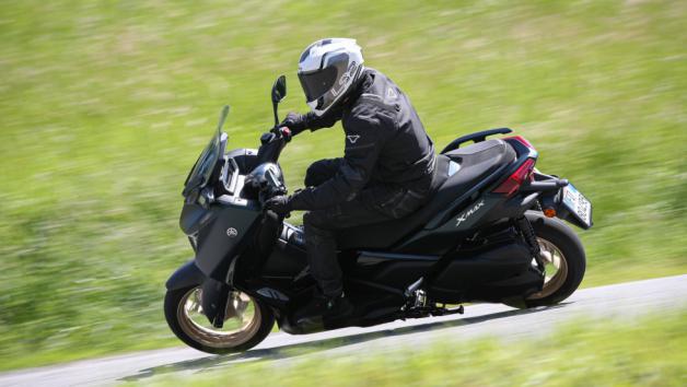 Αποστολή Ιταλία: Yamaha XMAX 300 TechMax 