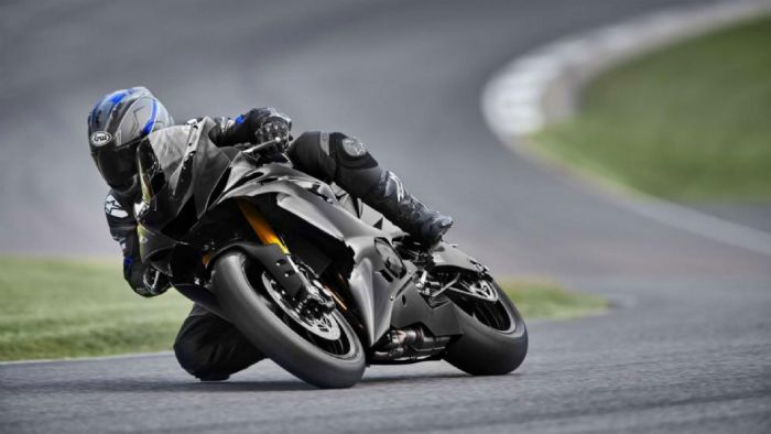 Yamaha R6: με δύο «πολεμικές» εκδόσεις για το 2022 