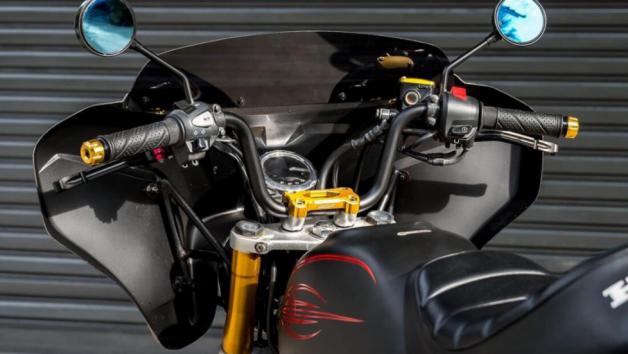 Ένα Honda Monkey μεταμορφώνεται σε Electra Glide τσέπης 