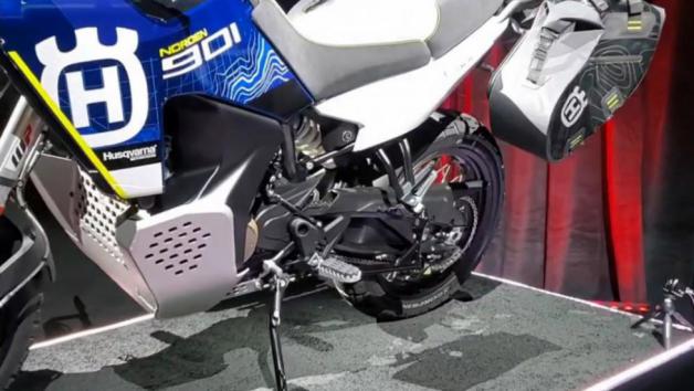 Husqvarna norden 901 Εxpedition: Νέα πιο τουριστική έκδοση (+video) 