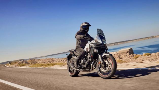 Honda NX500, Africa Twin 1100 DCT και NC 750 θα τα βρεις στη Motorrad Βιταλιώτης 