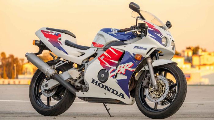 Η μικρή δασκάλα της Honda για τα superbikes Η μικρή δασκάλα της Honda για τα superbikes
