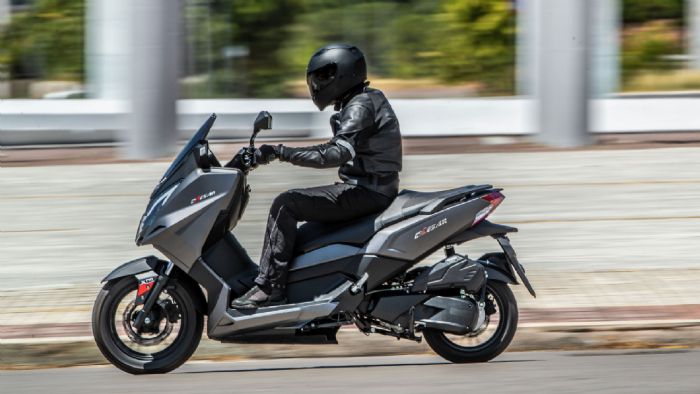 Caesar 125: Στιλ και πολυτέλεια