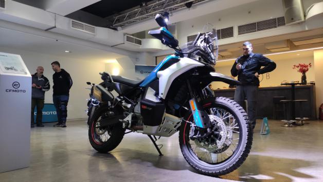 CFMOTO 800MT-X από 675NK της MUVUS: Είδαμε τα μοντέλα προπαραγωγής και τα περιμένουμε CFMOTO 800MT-X από 675NK της MUVUS: Είδαμε τα μοντέλα προπαραγωγής και τα περιμένουμε