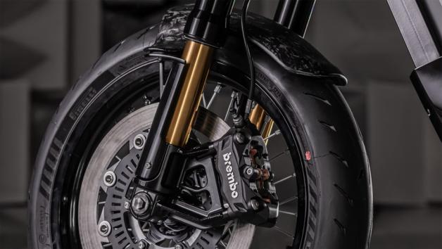 DAB 1: Ένα ηλεκτρικό supermoto με αξιοζήλευτες επιδόσεις 