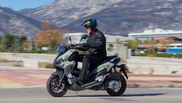Daytona Virtus 125: Χειρόφρενο & χώρος για Full face με 2.545 ευρώ 