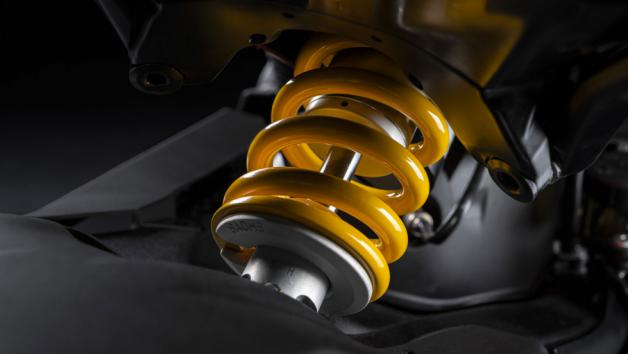 Ducati Diavel V4: Power Cruiser με 170 άλογα και «Κiller» εμφάνιση 