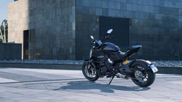 Ducati Diavel V4: Power Cruiser με 170 άλογα και «Κiller» εμφάνιση 