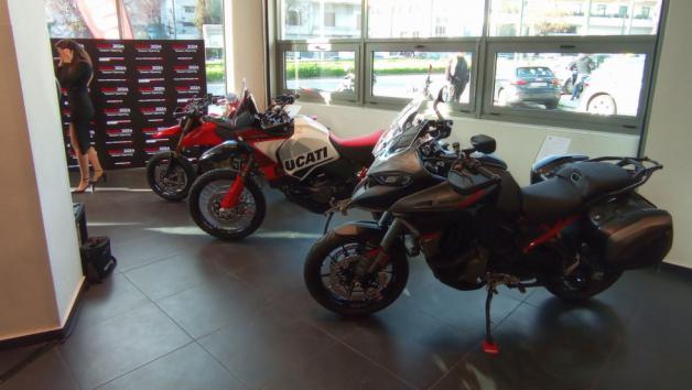 Hypermotard 698 Mono