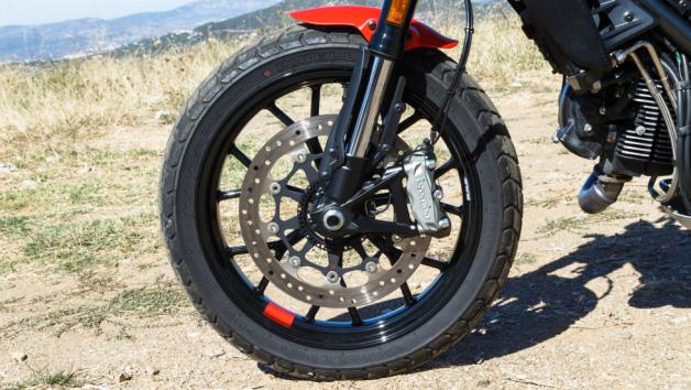 Ducati Scrambler: Full throttle κάνοντας 0-100 σε 4,2δλ 