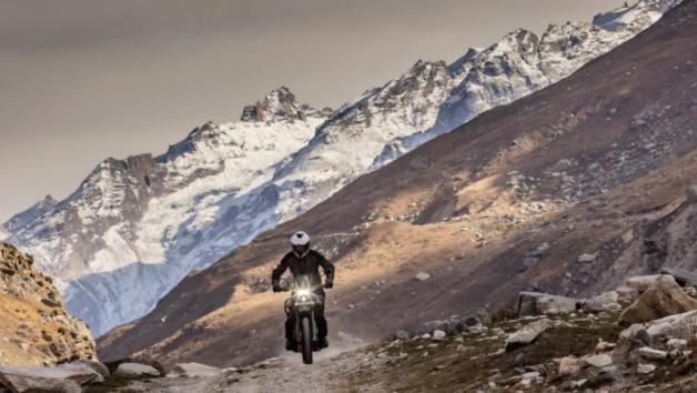 1.000.000 χιλιόμετρα έχουν διανυθεί με Himalayan πριν βγουν στην παραγωγή 