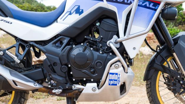 Honda Transalp 750: Φρέσκος δικύλινδρος κινητήρας με κεφαλή Unicam 