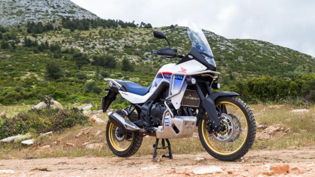 Honda Transalp 750: Φρέσκος δικύλινδρος κινητήρας με κεφαλή Unicam 