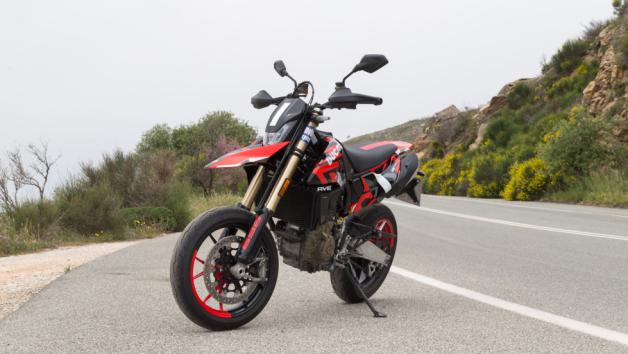 Ducati Hypermotard 698 Mono: Mono-κυκλο με πολιτικό κοστούμι 