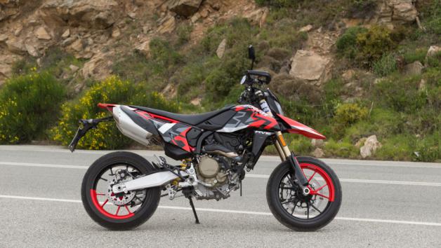 Ducati Hypermotard 698 Mono: Mono-κυκλο με πολιτικό κοστούμι 